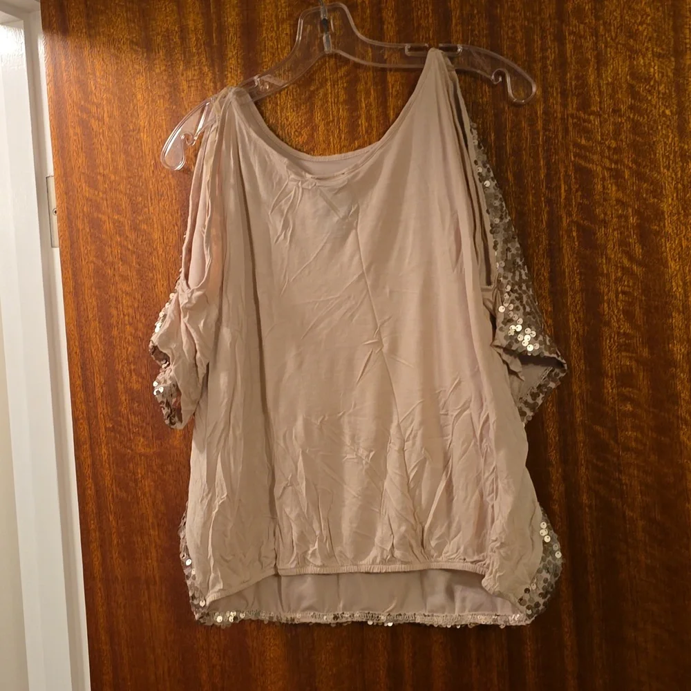 Women's Sequin top - Picture 5 of 5